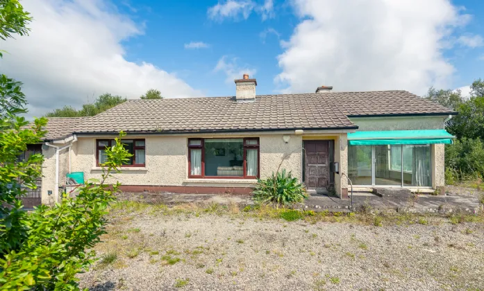 Photo of Loch Dubh, Rossdohan, Sneem, Co. Kerry, V93R3K4