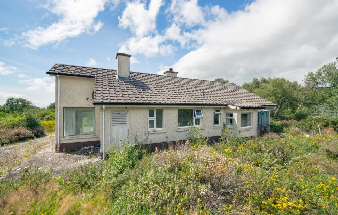 Photo of Loch Dubh, Rossdohan, Sneem, Co. Kerry, V93R3K4