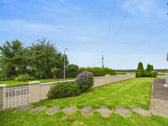 Photo of Finnoe Road, Borrisokane, Co. Tipperary, E45 DN88