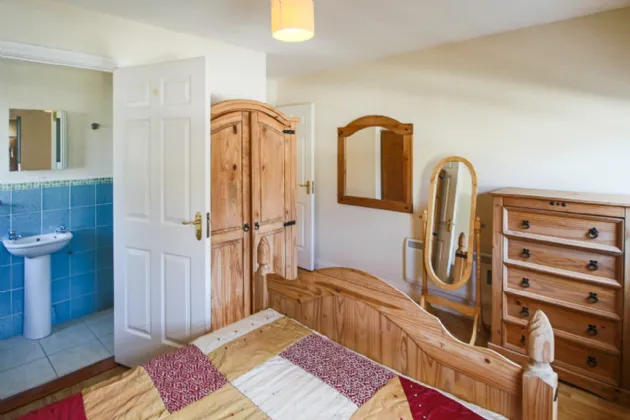 Photo of 4 Canal Side, Leitrim Village, Carrick-On-Shannon, Co. Leitrim, N41 E336