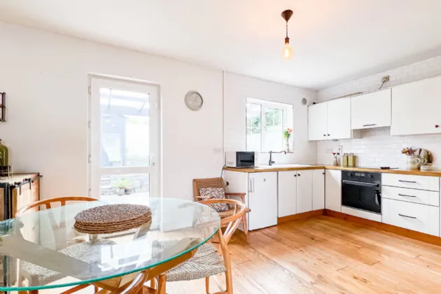 Photo of 3 Saint Mullin's Close, Tinnahinch, Graiguenmanagh, Co. Kilkenny, R95 X568