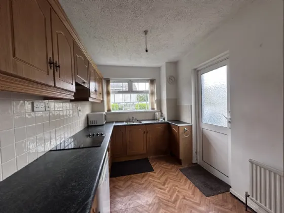 Photo of 15 Prior Park Hill, Clonmel, Co Tipperary, E91V663