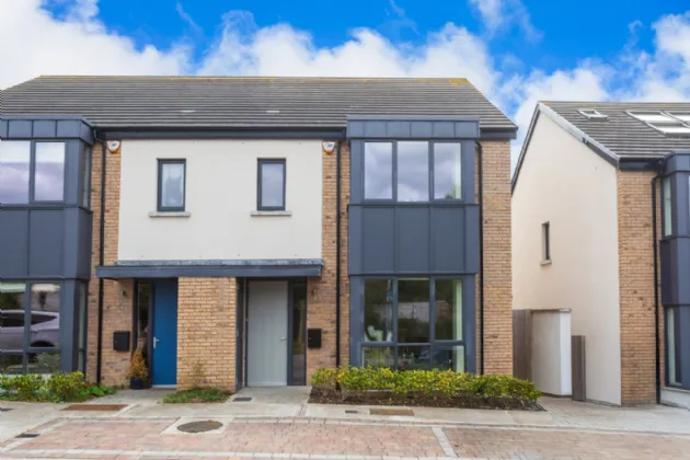 Photo of 24 The Avenue, Carrickmines Manor, Carrickmines, Dublin 18, D18 TYY4