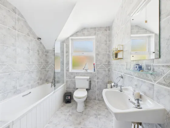 Photo of 2 Living Village, Mountshannon, Co. Clare, V94 P7K8