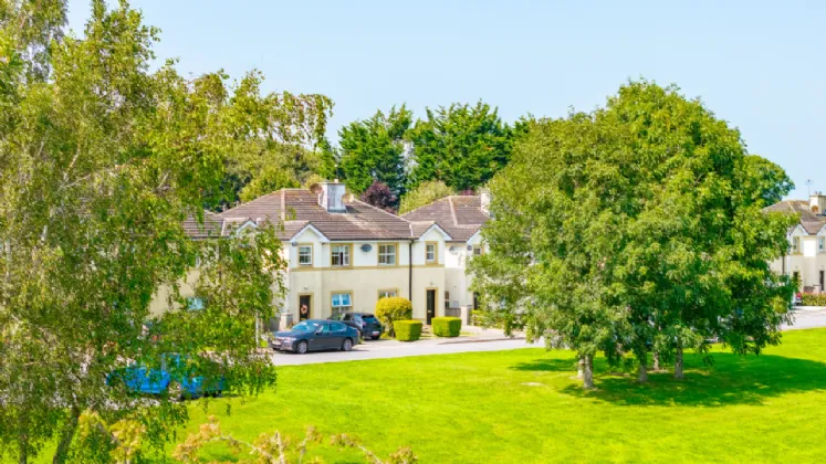 Photo of 18 Carraig Downes, Dualla Road, Cashel, Co. Tipperary, E25 PP83