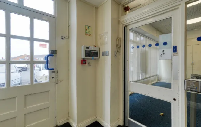 Photo of Ulster Bank, James Fintan Lawlor Avenue,, Portlaoise,, Co.Laois, R32 FX25