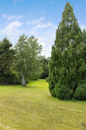 Photo of Carrabawn, 4 Sunnyhill Park, Cabinteely, Dublin 18, D18 H9W6