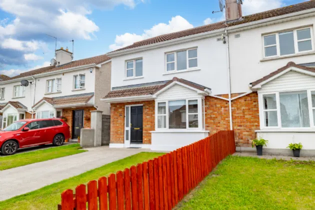 Photo of 32 Glenoaks Drive, Clonmel, Co. Tipperary, E91 F6F2