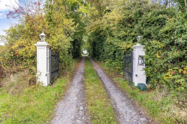 Photo of Derryvally House, Ballybay, Co. Monaghan, A75 WN72