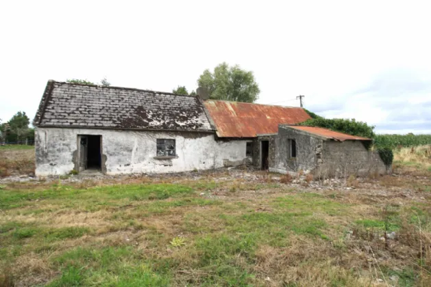 Photo of Derelict Cottage At, Garryhundon, Ballybar, Carlow
