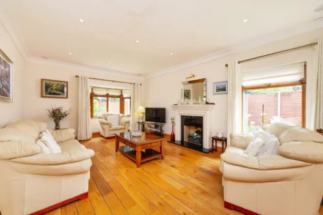 Photo of 10 Woodside, Mount Prospect, Clontarf, Dublin 3, D03 WV40