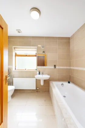 Photo of 10 Woodside, Mount Prospect, Clontarf, Dublin 3, D03 WV40