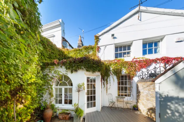 Photo of 11 De Vesci Terrace, Monkstown, Co Dublin, A96 A370