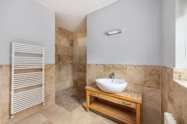 Photo of 17 Berehaven Place, Howth Road, Raheny, Dublin 5, D05 X062