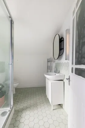 Photo of 8 Tritonville Avenue, Sandymount, Dublin 4, D04 H597