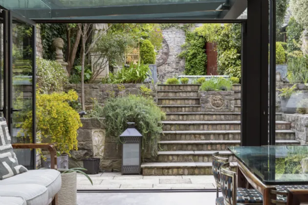 Photo of 2 Harcourt Terrace, Dublin 2, D02 E722