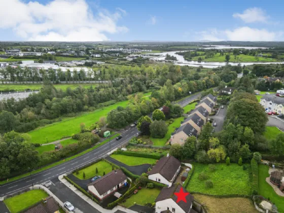 Photo of 3 Summerhill Court, Carrick-On-Shannon, Co. Leitrim, N41 EV26