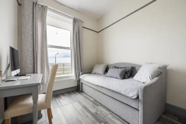 Photo of 100 Strand Road, Sandymount, Dublin 4, D04 VY52