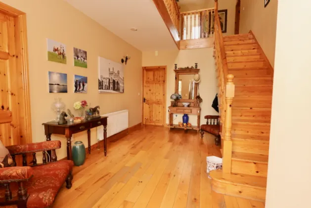 Photo of Creaghduff Stables, Coosan, Athlone, Co Westmeath, N37 K3E3