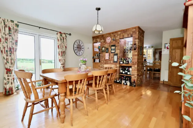 Photo of The Pigeons, Athlone, Co. Westmeath, N37 A627