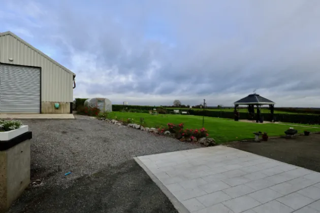 Photo of The Pigeons, Athlone, Co. Westmeath, N37 A627