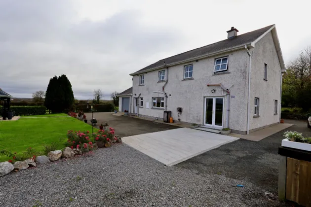 Photo of The Pigeons, Athlone, Co. Westmeath, N37 A627