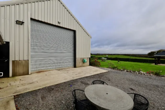 Photo of The Pigeons, Athlone, Co. Westmeath, N37 A627