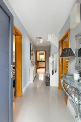 Photo of 6 Chapelton, Hollystown, Dublin 15, D15 AX7O