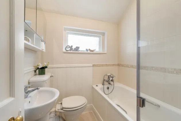 Photo of 1 Sandford Avenue, Donnybrook, Dublin 4, D04 C6Y6