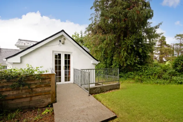 Photo of Ballinaraw House, Ballynaraw South, Bunnanaddan, Co. Sligo, F56FK00