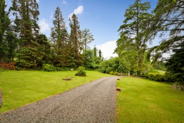 Photo of Ballinaraw House, Ballynaraw South, Bunnanaddan, Co. Sligo, F56FK00