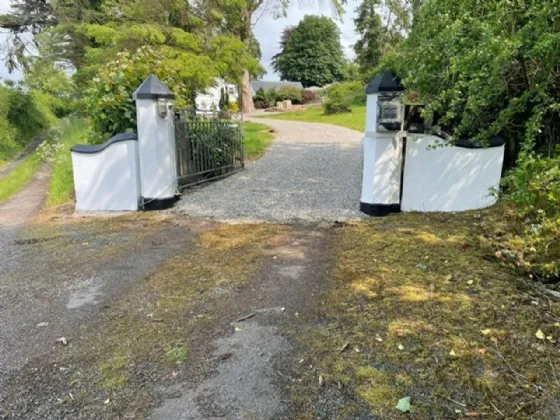 Photo of Ballinaraw House, Ballynaraw South, Bunnanaddan, Co. Sligo, F56FK00