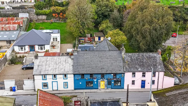 Photo of Tim's Bar & Lounge, The Quay, Thomastown, Co. Kilkenny, R95 XA70