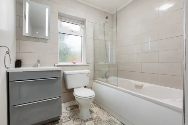 Photo of 40 Springvale, Edmondstown Road, Rathfarnham, Dublin 16, D16 P9Y8