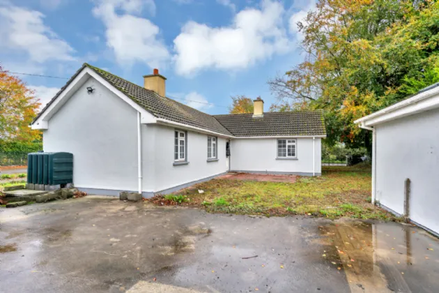 Photo of Whitesland, Residence & 2 no. Apartment Units, Rathbride Road, Kildare Town, Co. Kildare, R51 PX53