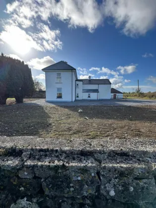 Photo of Claras House, Claras, Newtowncashel,  Ballymahon,, Co. Longford, N39EE70