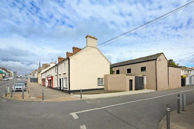 Photo of McGettricks, O'Connell Street, Ballymote, Co. Sligo, F56TX29