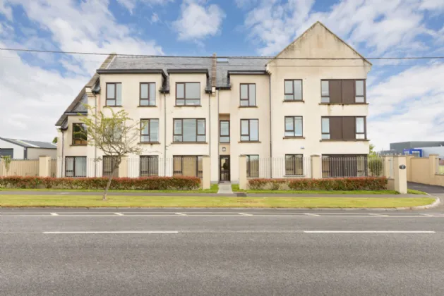 Photo of 4 Petitswood View, Dublin Rd, Mullingar, Co. Westmeath, N91 RY82