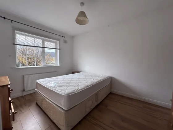 Photo of 17 Rosemount Close, Cahir, Co Tipperary, E21W544