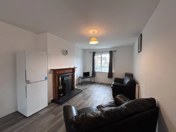 Photo of 17 Rosemount Close, Cahir, Co Tipperary, E21W544