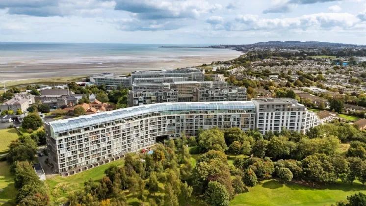 Photo of 24 The Links, Elmpark Green, Merrion, Dublin 4, D04 H426