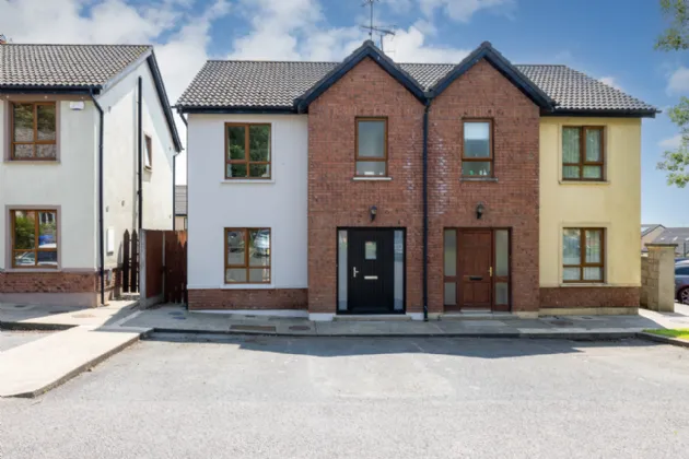 Photo of 77 Clonattin Village, Gorey, Co. Wexford, Y25 Y281