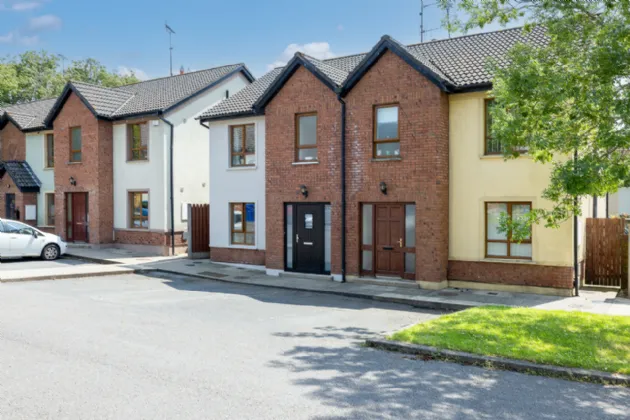 Photo of 77 Clonattin Village, Gorey, Co. Wexford, Y25 Y281