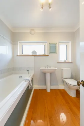 Photo of 62 Crannagh Park, Rathfarnham, Dublin 14, D14 Y772