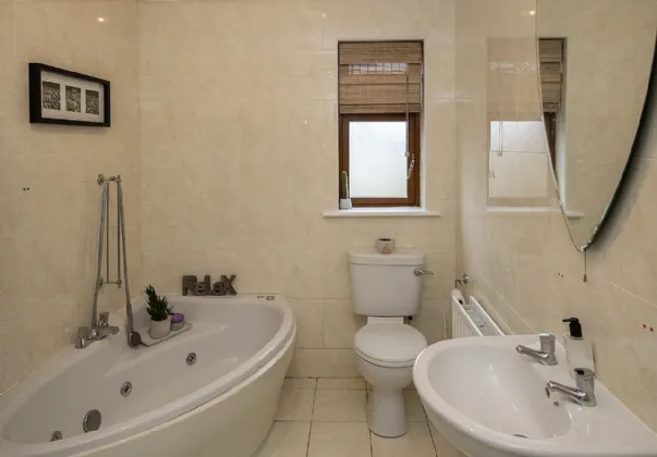 Photo of 22 Sallybrook, Abbeyside, Dungarvan, Co Waterford, X35F897