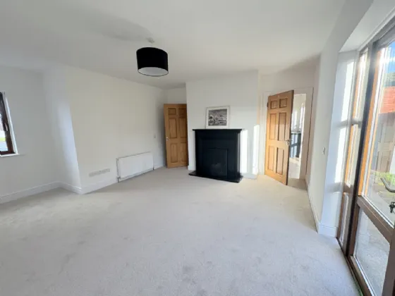 Photo of 16 Racecourse Lawns, Westport Road, Clifden, H71X092