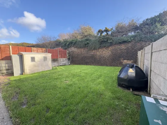 Photo of 16 Racecourse Lawns, Westport Road, Clifden, H71X092