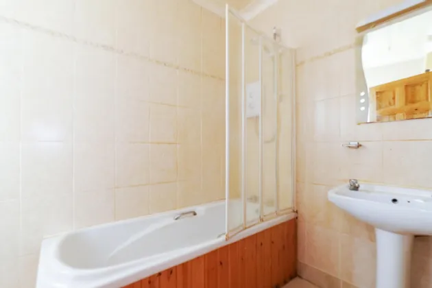 Photo of Londis, Church Street, Glenamaddy, Co. Galway, F45 CD85