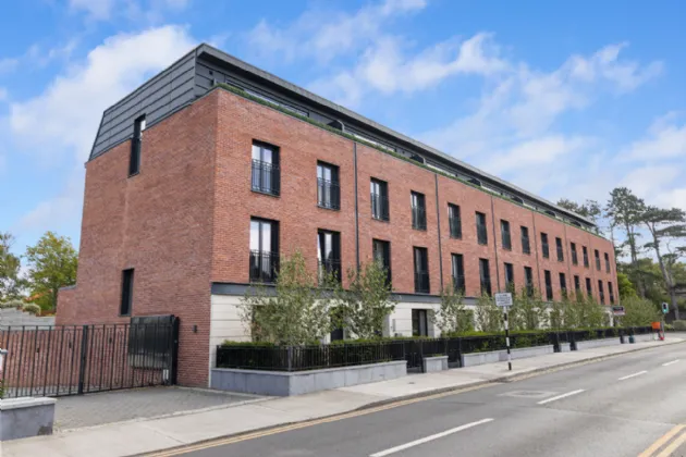 Photo of 7 The Terrace, Torquay Road, Foxrock, Dublin 18, D18 RRK5