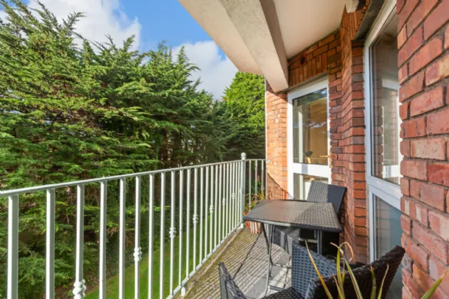 Photo of 77 The Eglinton, Donnybrook Castle, Donnybrook, Dublin 4, D04 N590